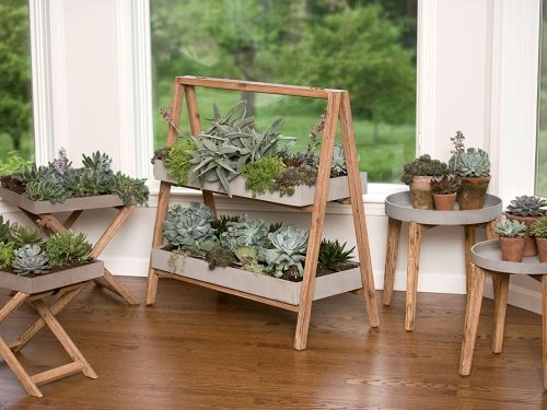 Cool DIY Antique and Vintage Plant Stand Ideas 31