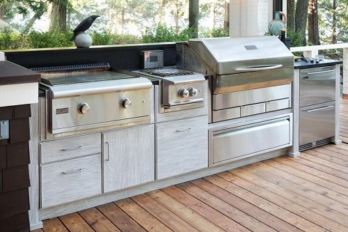 Outdoor Kitchen With Two Cooktops