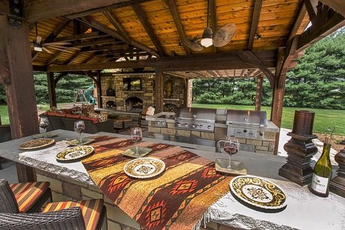 Outdoor Kitchen With Exotic Elements