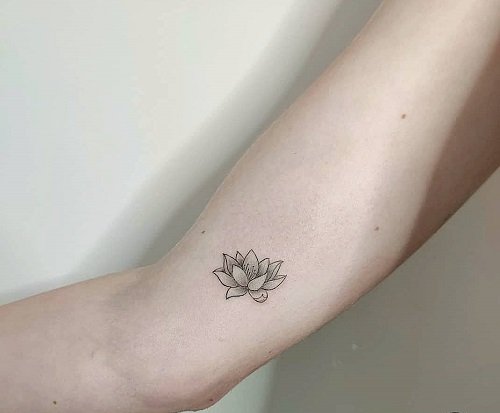 Lotus Flower Tattoo Meaning 8