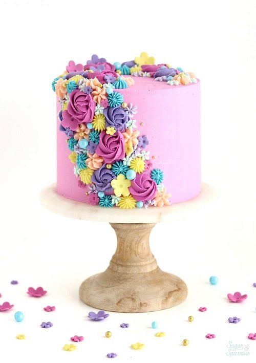 33 Edible Flower Cakes That're Simple But Outstanding : Blue Buttercream  Cake