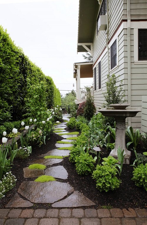 Side of the House Landscaping Ideas 1