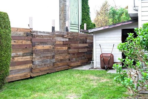 Rustic Fence Ideas 24