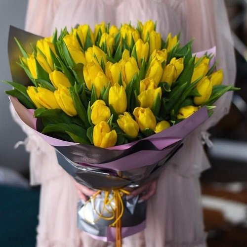 yellow tulips meaning 4
