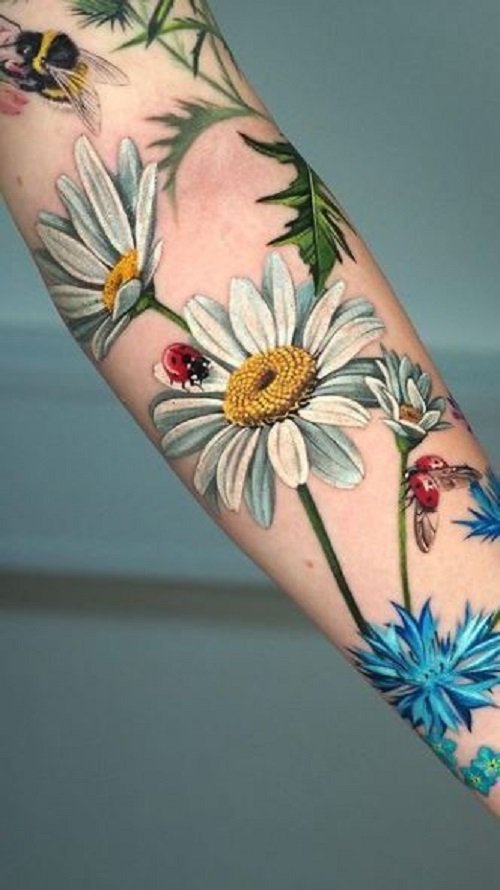 Daisy Tattoo Ideas 24