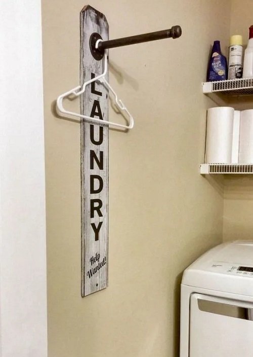DIY Laundry Room Signage