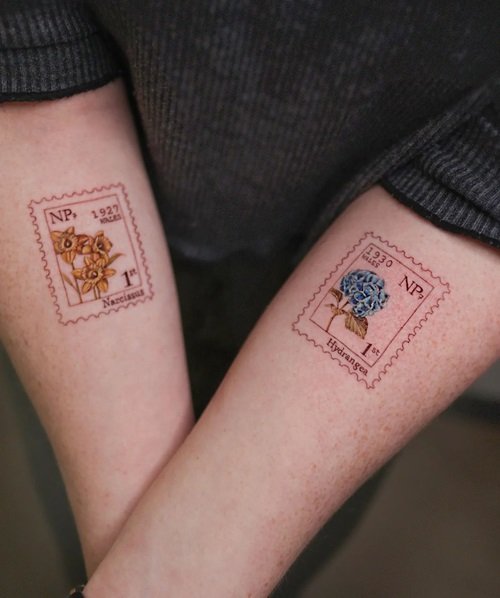 Matching Floral Stamps with Narcissus and Hydrangea