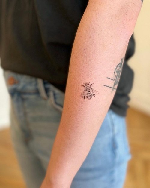 Bumble Bee Tattoo 39
