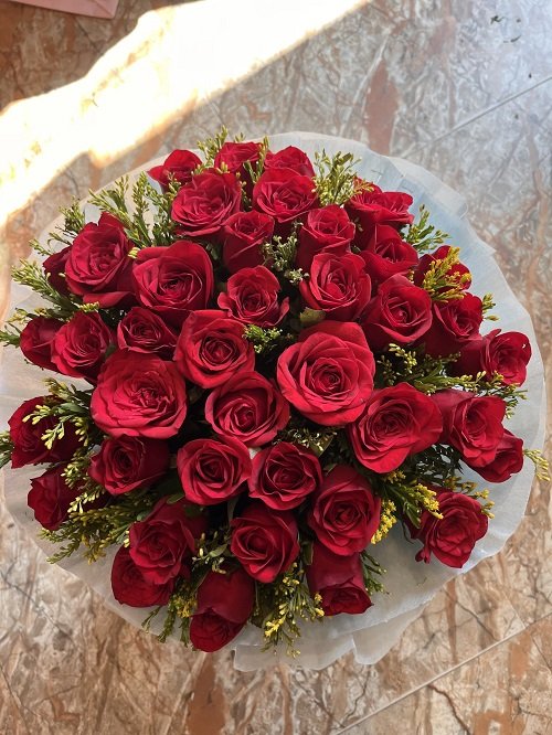 Occasions for Gifting Red Roses 5