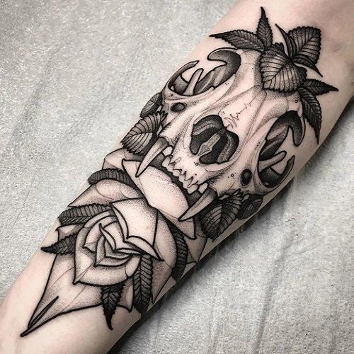 skull and rose tattoo ideas 13