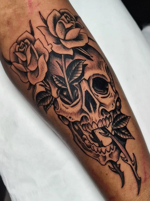 skull and rose tattoo ideas 8