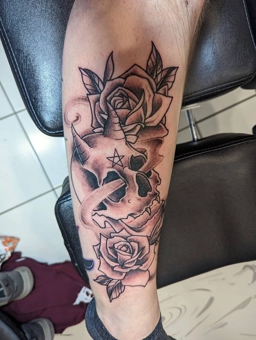 skull and rose tattoos 
