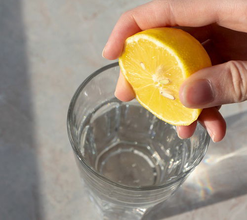 How to Make the Lemon Juice for the Trick