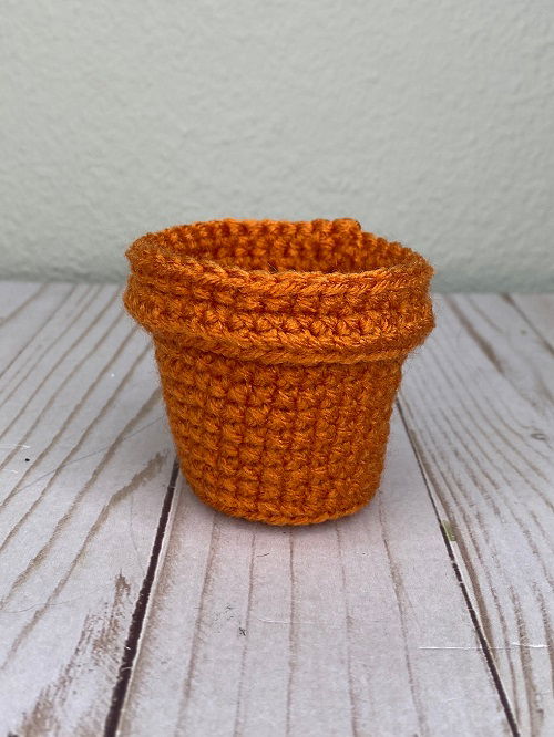 Eye-catching Terracotta Pot Cover